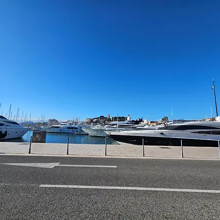 The Yachting - Host Provence Apartament *